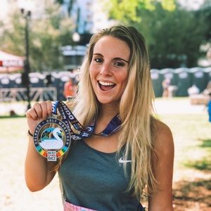 Meet your Posher, Julia